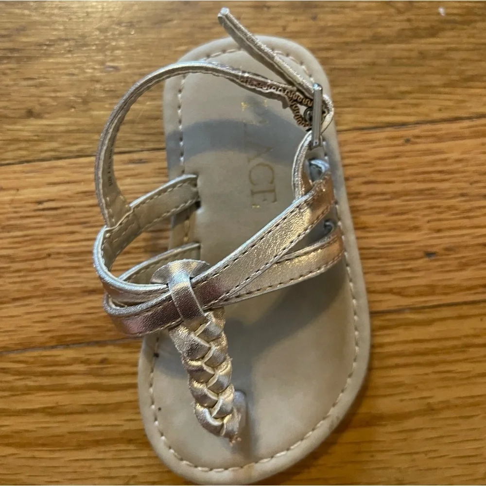 The Children’s Place | Gold Metallic Braided Sandals | Size 4